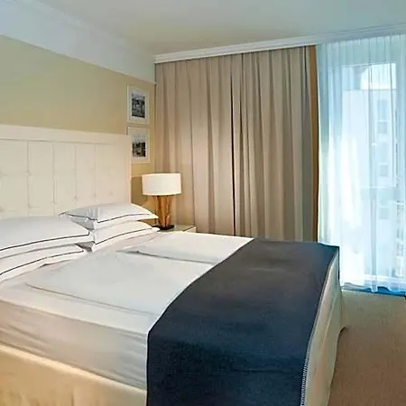 Ξενοδοχείο Seehotel Astoria 4*